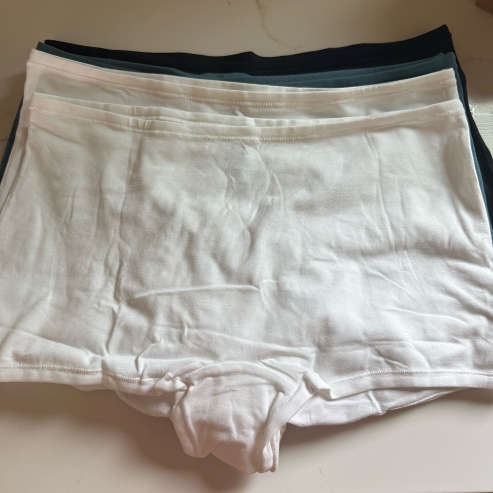 Quince Organic Cotton Boyshort (6-pack) Black Ocean White NEW - Picture 2 of 2